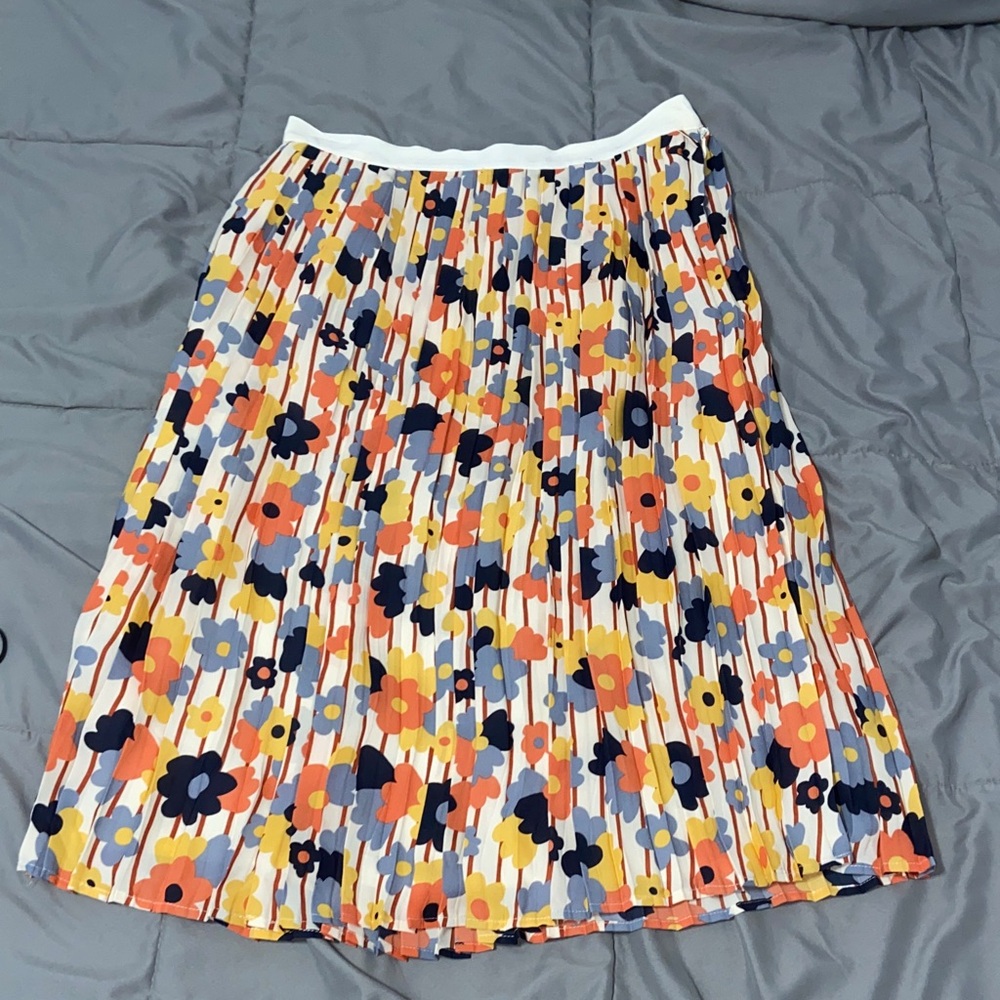 ModCloth floral pleated skirt